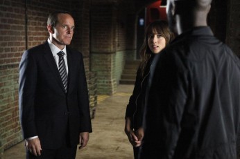 Agents of SHIELD - "Heavy is the Head"
